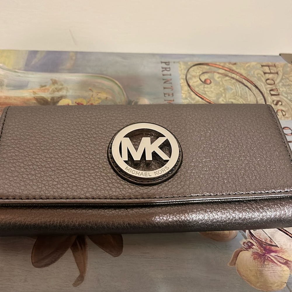 Michael Kors wallet
